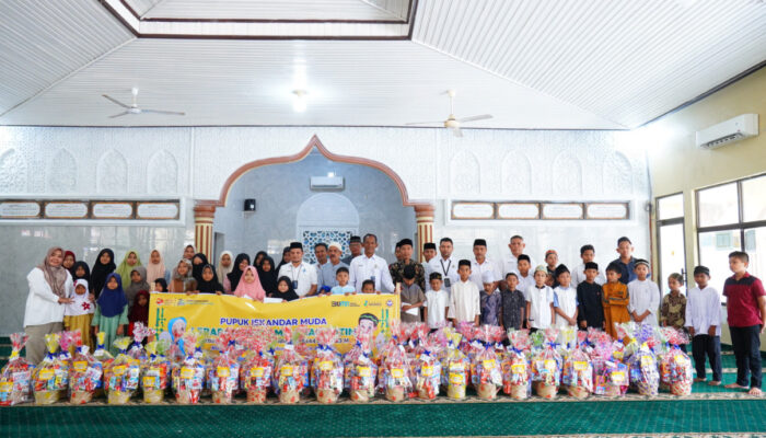 Jelang Idul Fitri, PIM Bagikan Santunan dan Paket Lebaran Bagi Ratusan Anak Yatim Desa Lingkungan