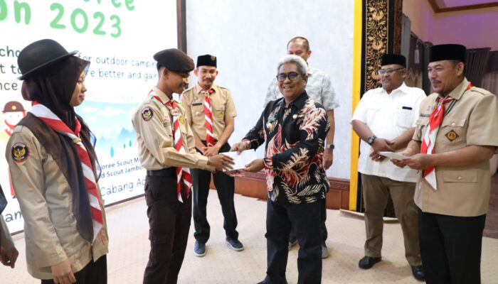 Pj Bupati Berangkatkan 3 Duta Pramuka Aceh Utara ke Jambore Dunia di Korsel