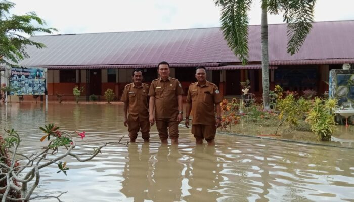 Kadis PK Aceh Utara Jamaluddin Tinjau sejumlah Sekolah Dampak Banjir