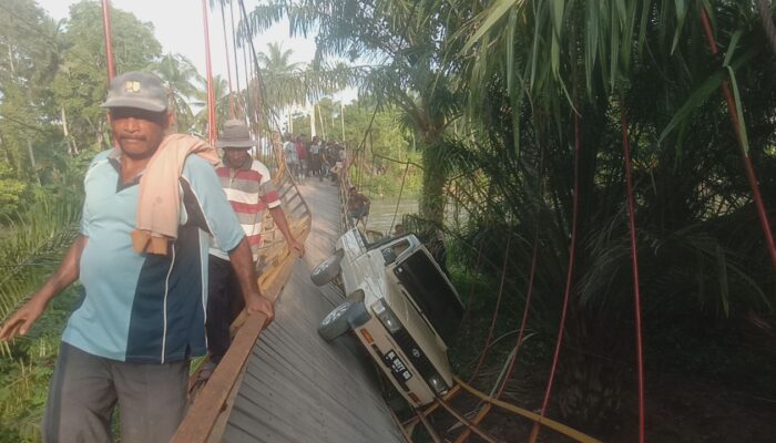 Jembatan Penghubung Antar Kecamatan di Aceh Utara Ambruk