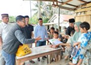 Haji Uma Bantu Seragam Sekolah Untuk Anak Korban Kebakaran di Aceh Singkil