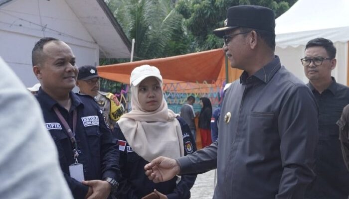 Pj. Bupati Aceh Selatan Bersama Unsur Forkopimda Kunjungi TPS