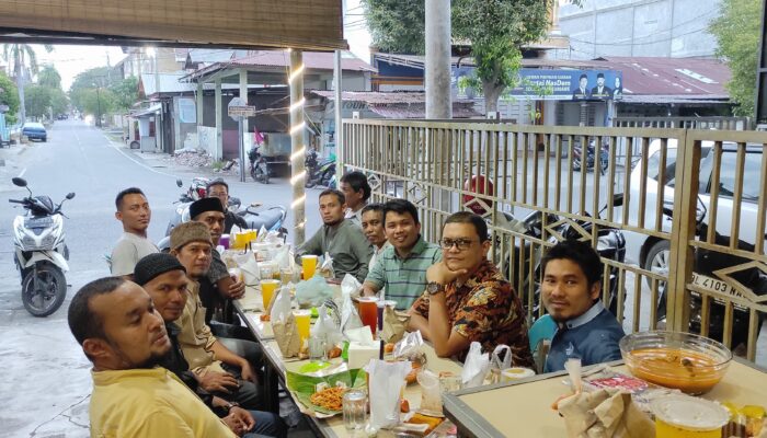 Komunitas Pemuda Lhokseumawe Penikmat Kopi Senja Adakan Buka Puasa Bersama