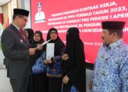 Serahkan SK 141 PPPK Formasi Tahun 2023, Pesan Penjabat Walikota Lhokseumawe Minta Dedikasi Dan Profesionalisme 