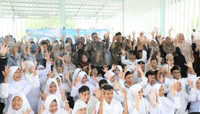 Pj Wali Kota Lhokseumawe Rayakan Hari Anak Nasional Bersama Anak-Anak SLB Aneuk Naggroe