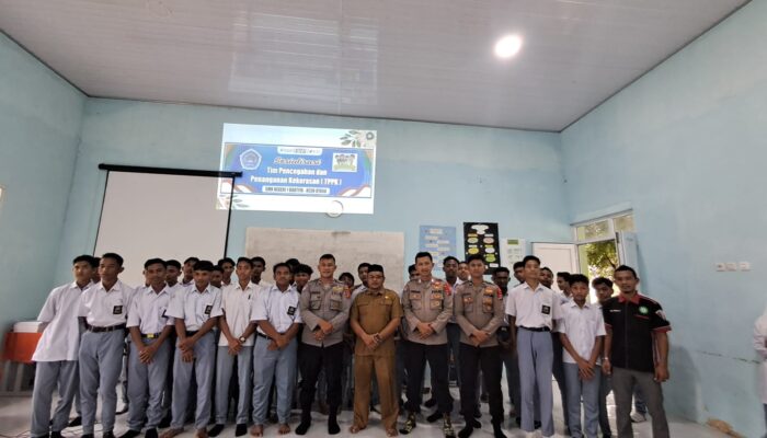 Sat Binmas Polres Aceh Utara Gelar Penyuluhan Kamtibmas di SMK Negeri 1 Baktiya