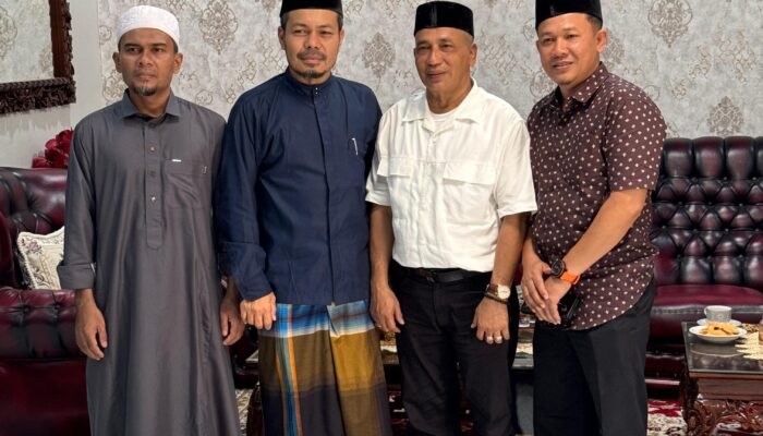 Ustaz Masrul Aidi; Mualem Bagaikan Kertas Putih