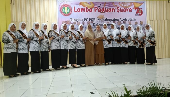 PC PGRI Sawang Meraih Juara Pertama Lomba Paduan Suara Hut PGRI ke 79