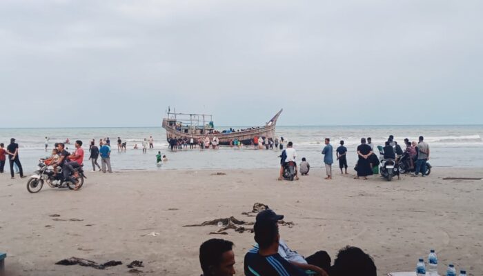 Kapal pengungsi Rohingya kembali terdampar  di perairan Kuala Leugeu Aceh Timur